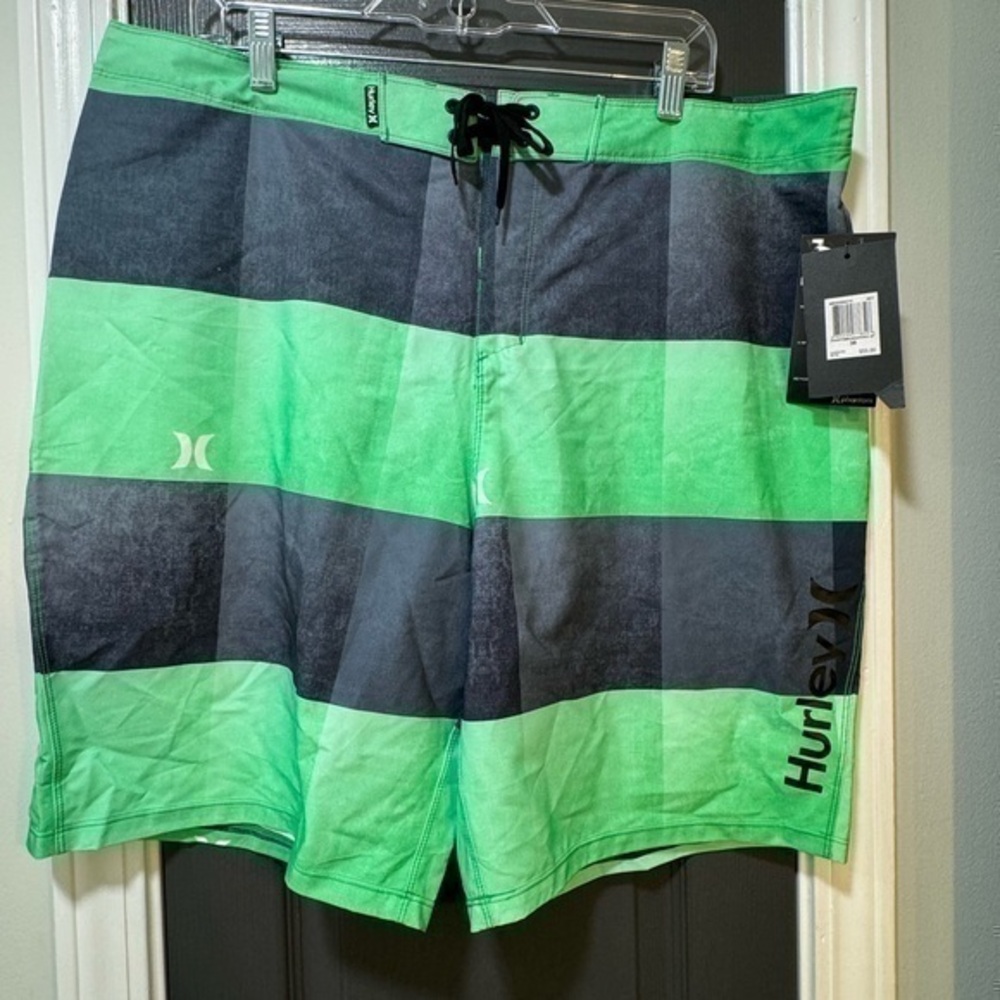 Hurley Phantom men's board shorts sz 38 NWT
